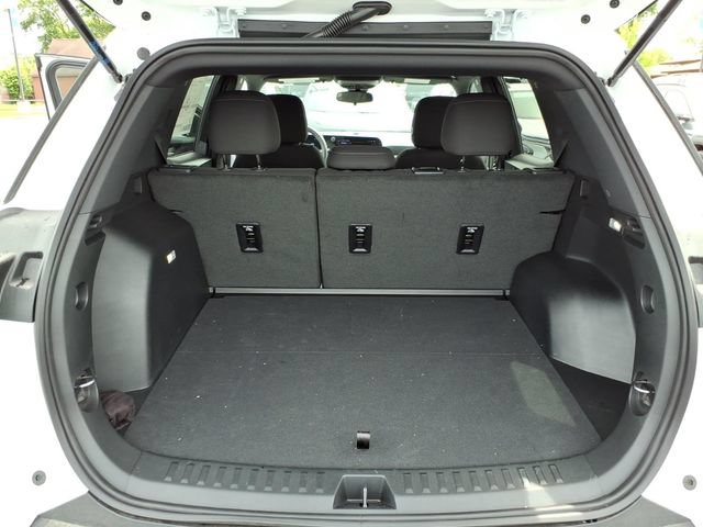 New 2026 Chevrolet Equinox LT AWD/4WD image 9