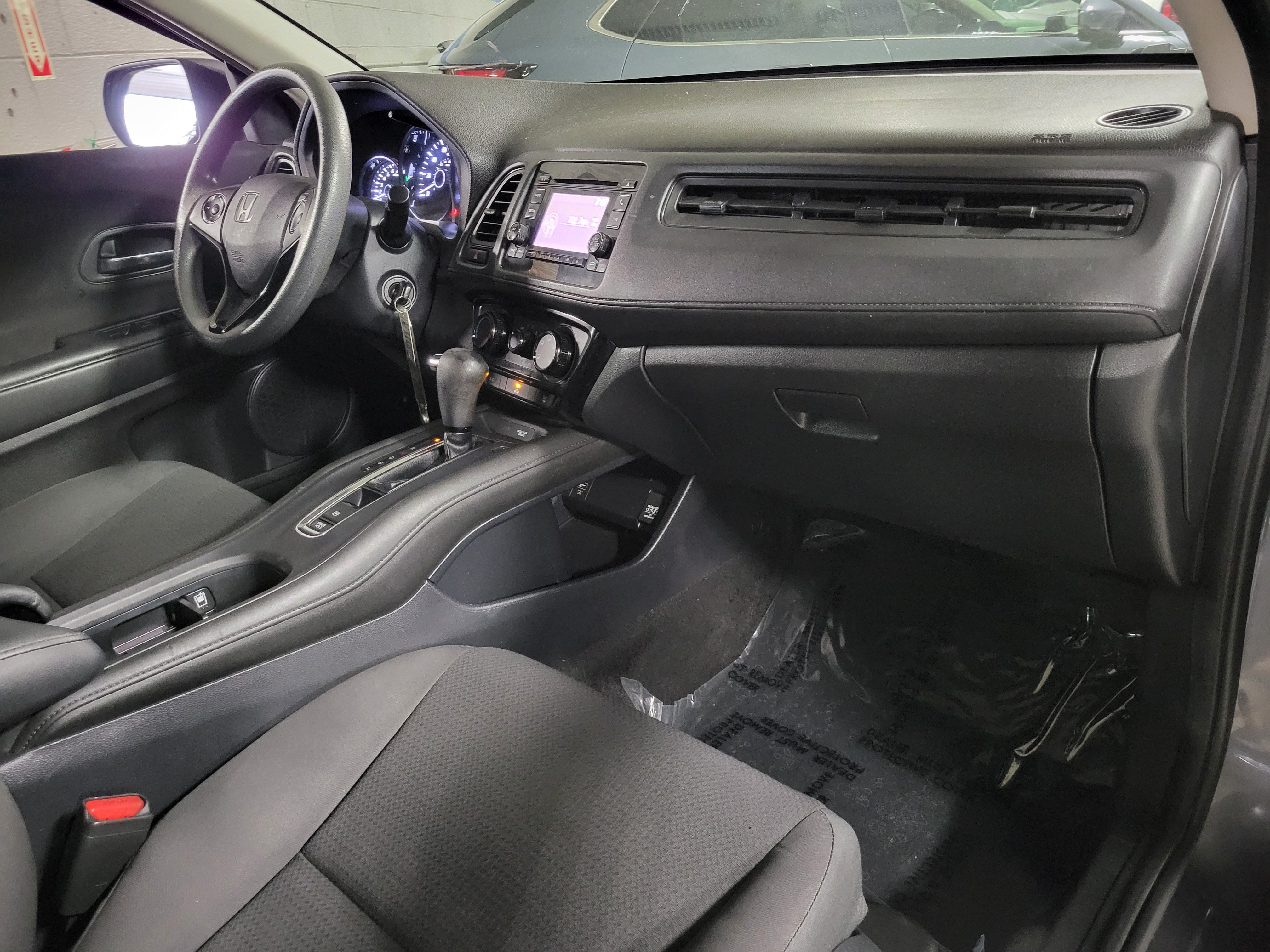 Used 2020 Honda HR-V LX image 11