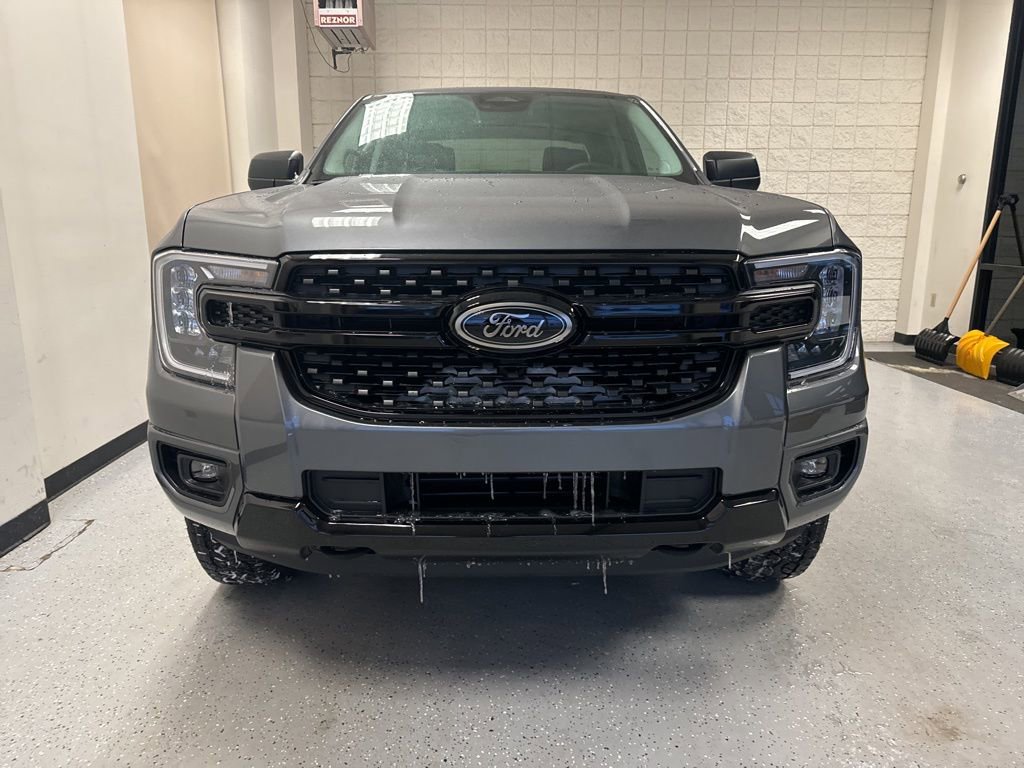 New 2026 Ford Ranger XLT w/ Black Appearance Package image 10