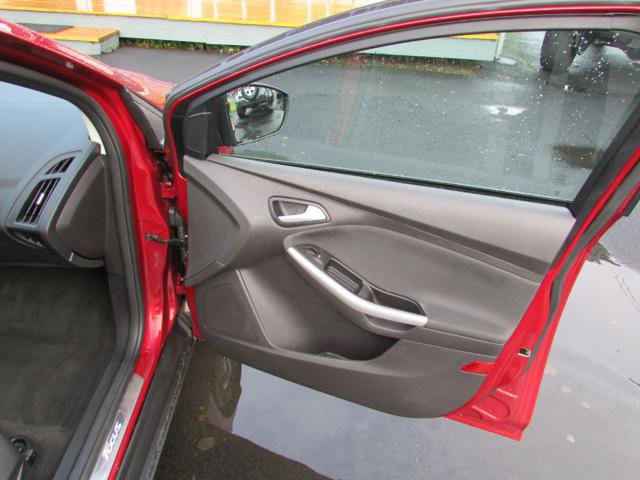 Used 2014 Ford Focus SE w/ Equipment Group 201A image 15