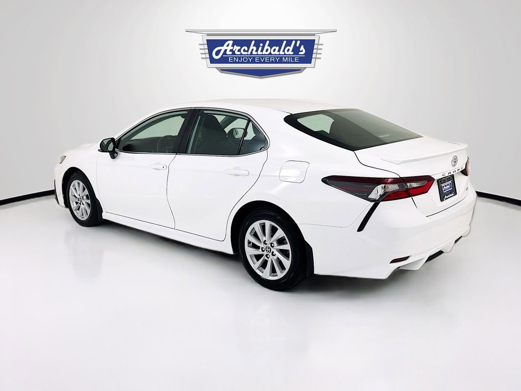 Used 2024 Toyota Camry SE FWD image 6