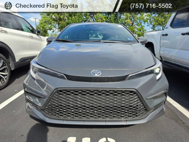 Used 2025 Toyota Corolla SE FWD image 2