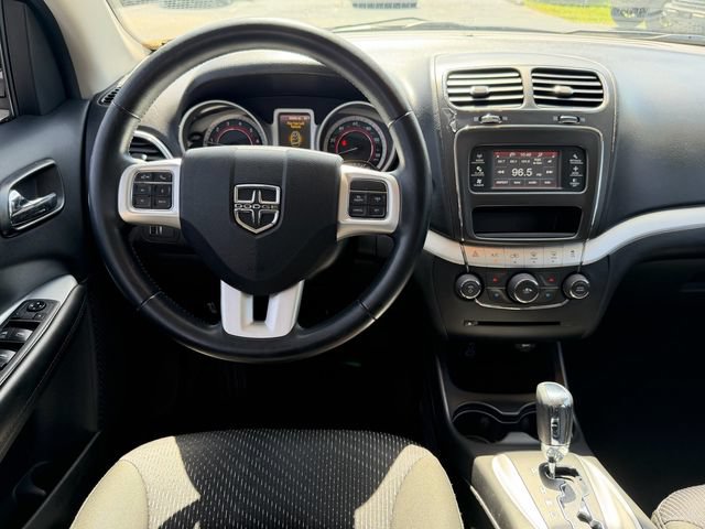 Used 2020 Dodge Journey SE w/ SE Popular Equipment Group FWD image 13