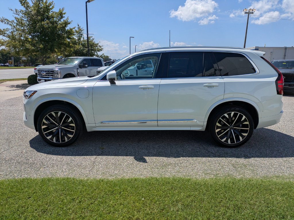 New 2026 Volvo XC90 T8 Ultra w/ Protection Package Premier AWD/4WD image 7