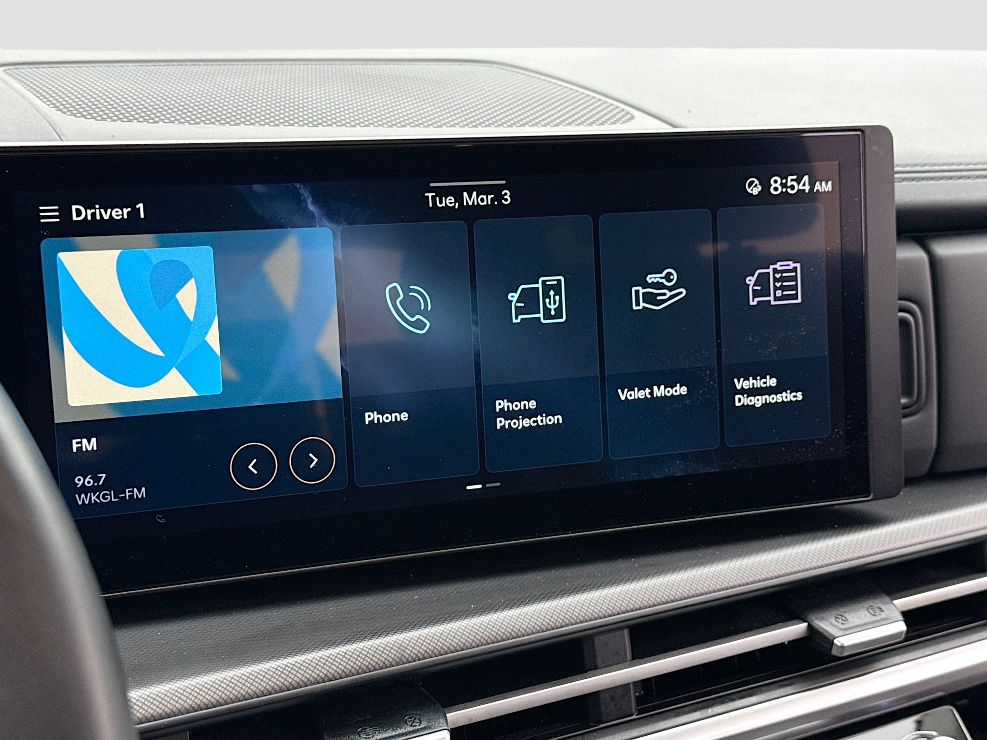 Used 2025 Hyundai Santa Fe SEL image 9