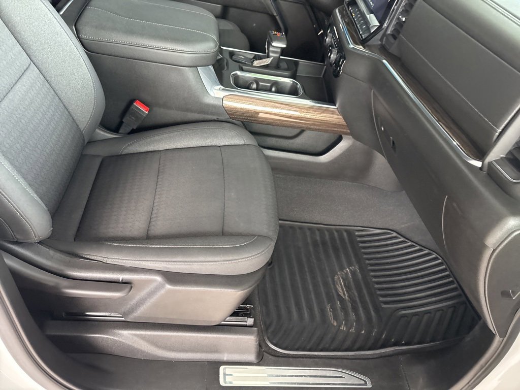 Used 2023 Chevrolet Silverado 1500 LT image 30