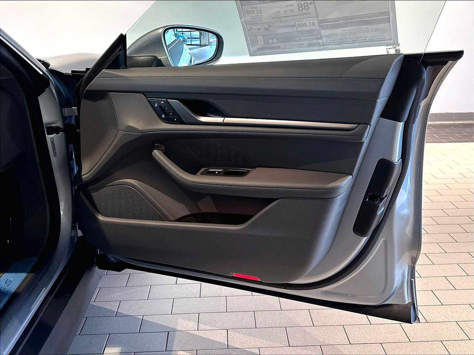 New 2026 Porsche Taycan 4S AWD/4WD image 24