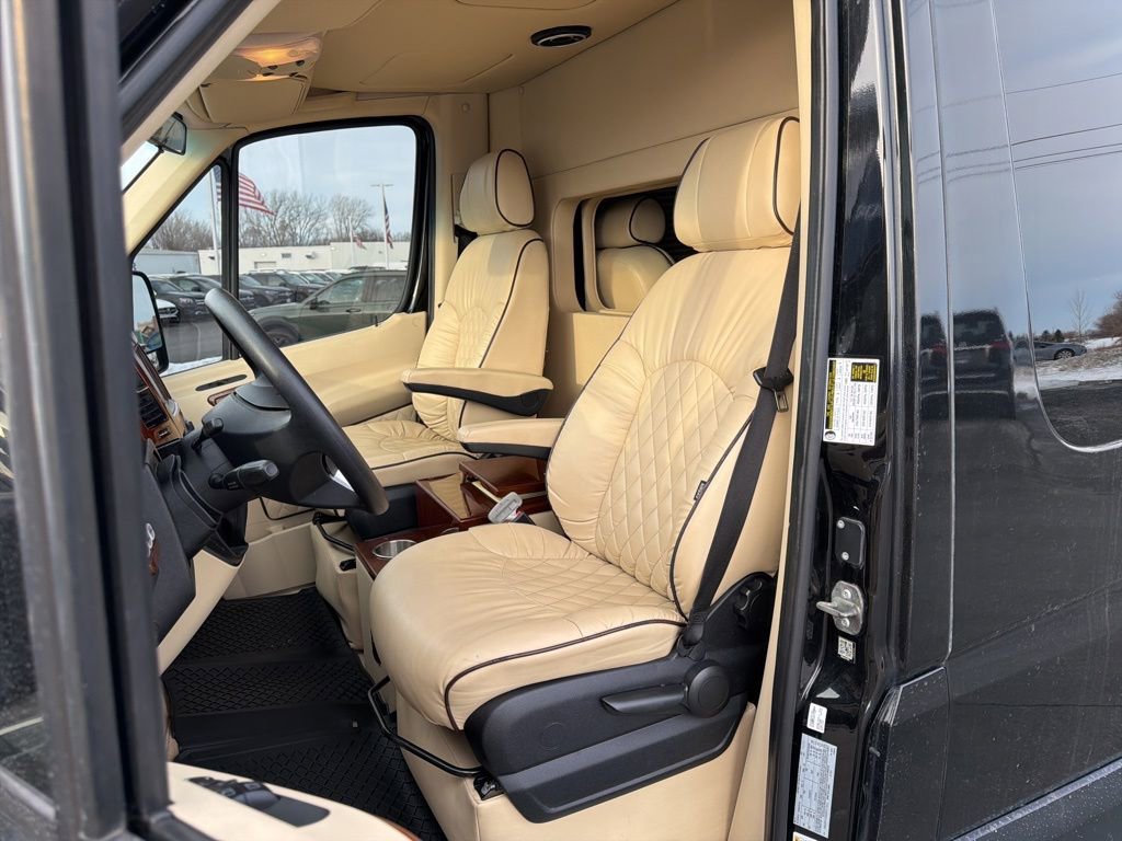 Used 2017 Mercedes-Benz Sprinter 3500 image 23