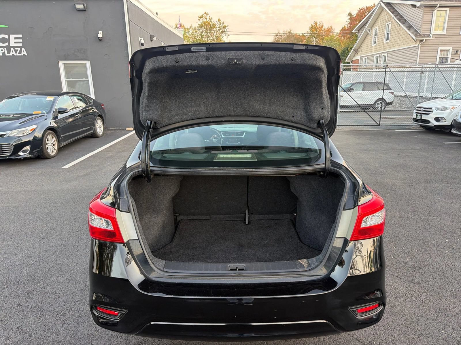 Used 2018 Nissan Sentra S w/ S Midnight Style Package FWD image 12