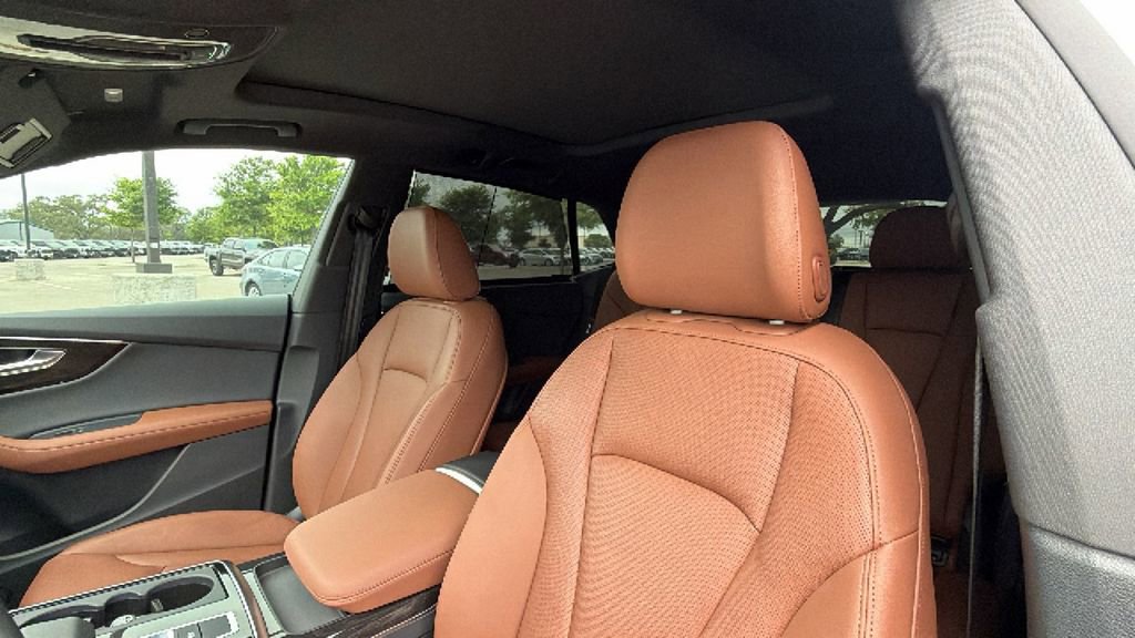 Used 2023 Audi Q8 Premium Plus image 21