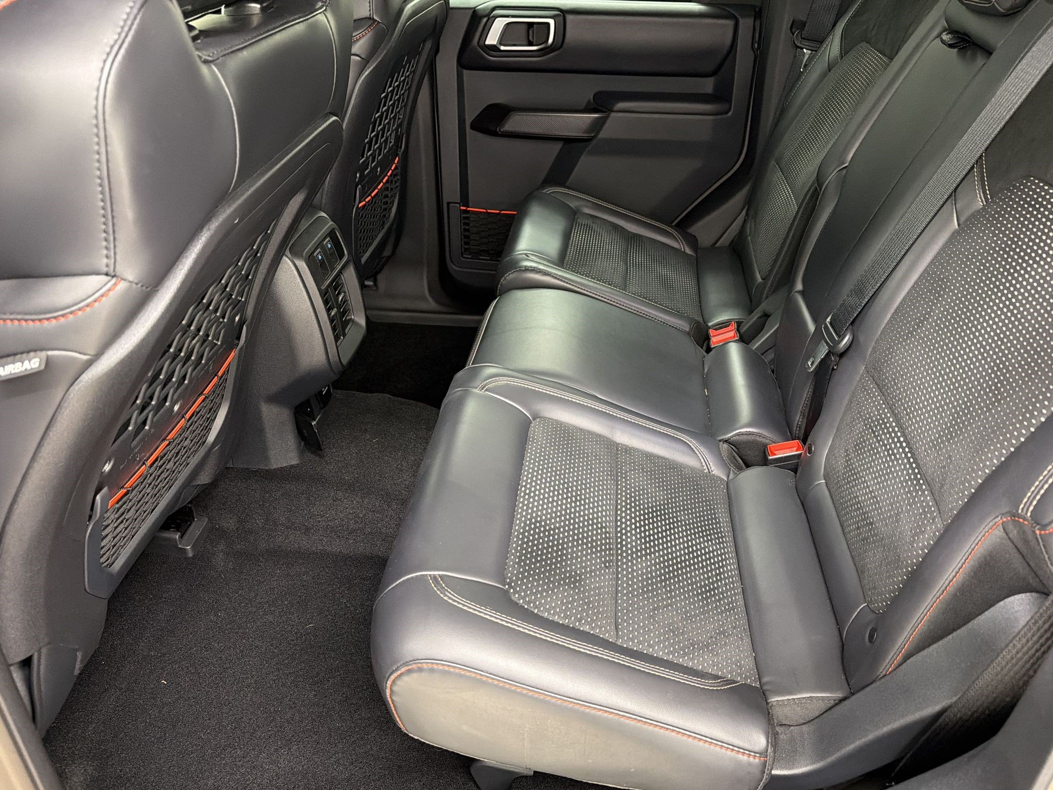Used 2025 Ford Bronco Raptor w/ Interior Carbon Fiber Pack AWD/4WD image 23