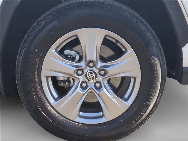 Used 2024 Toyota RAV4 XLE image 22
