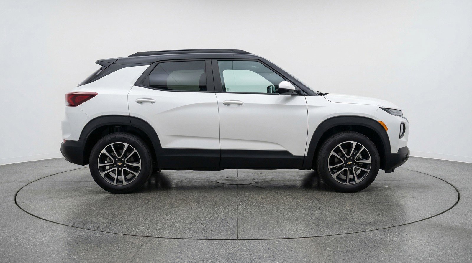 Used 2025 Chevrolet TrailBlazer LT image 11