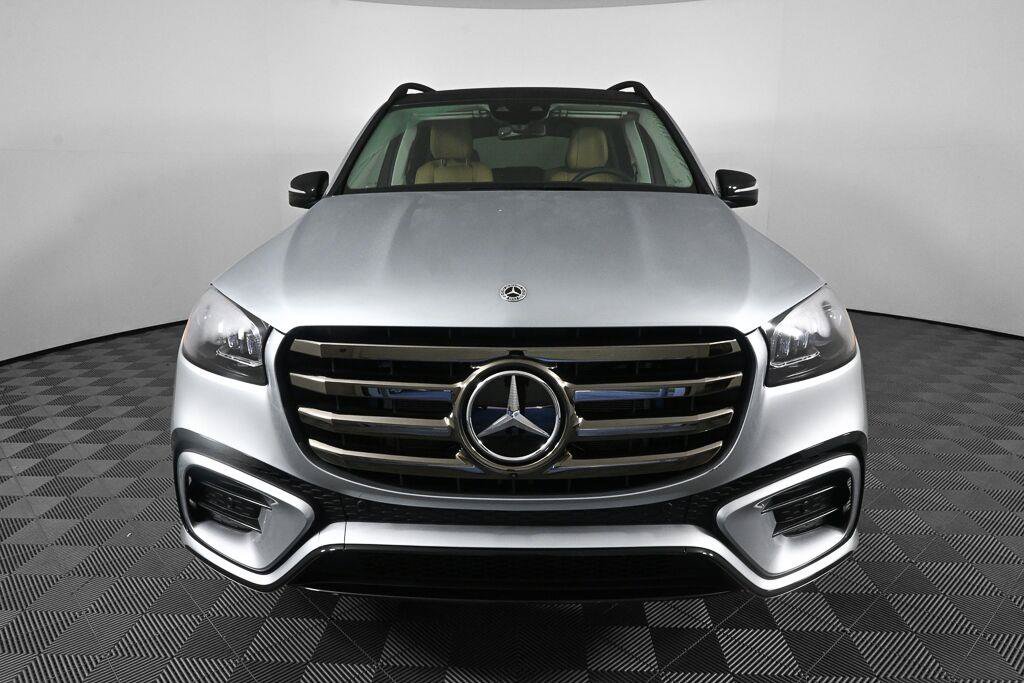 Certified 2026 Mercedes-Benz GLS 450 4MATIC image 35