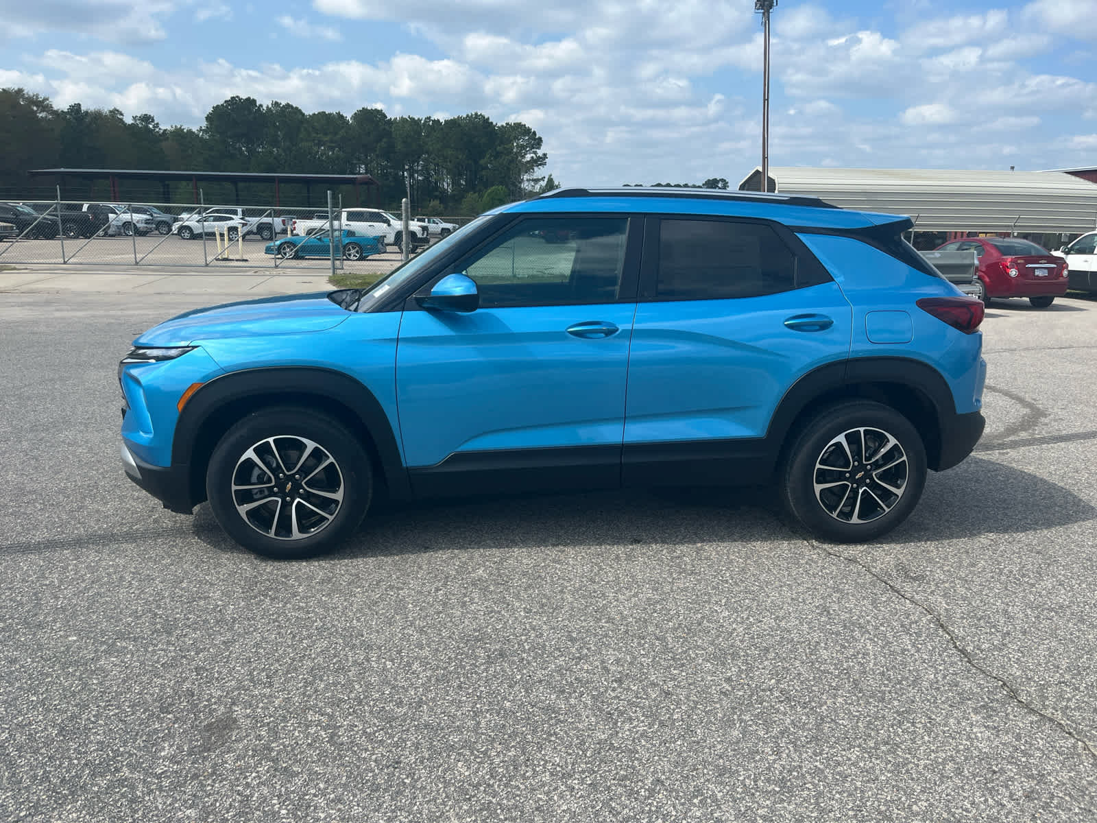 New 2026 Chevrolet TrailBlazer LT image 2