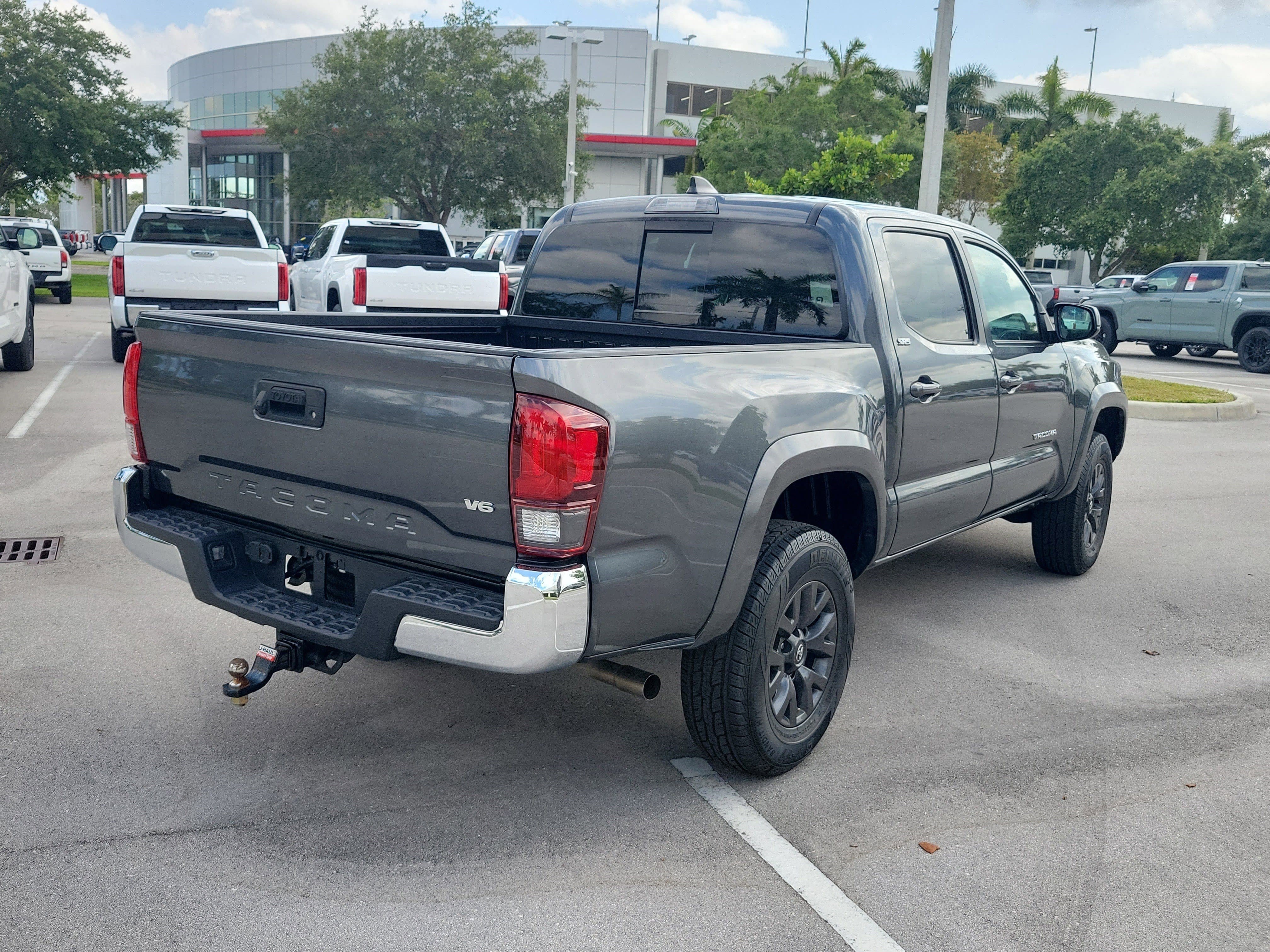 Used 2023 Toyota Tacoma SR5 RWD image 7