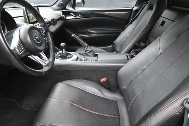 Used 2017 MAZDA MX-5 Miata RF Grand Touring RWD image 16