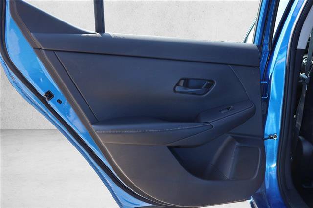 Used 2024 Nissan Sentra SV FWD image 21