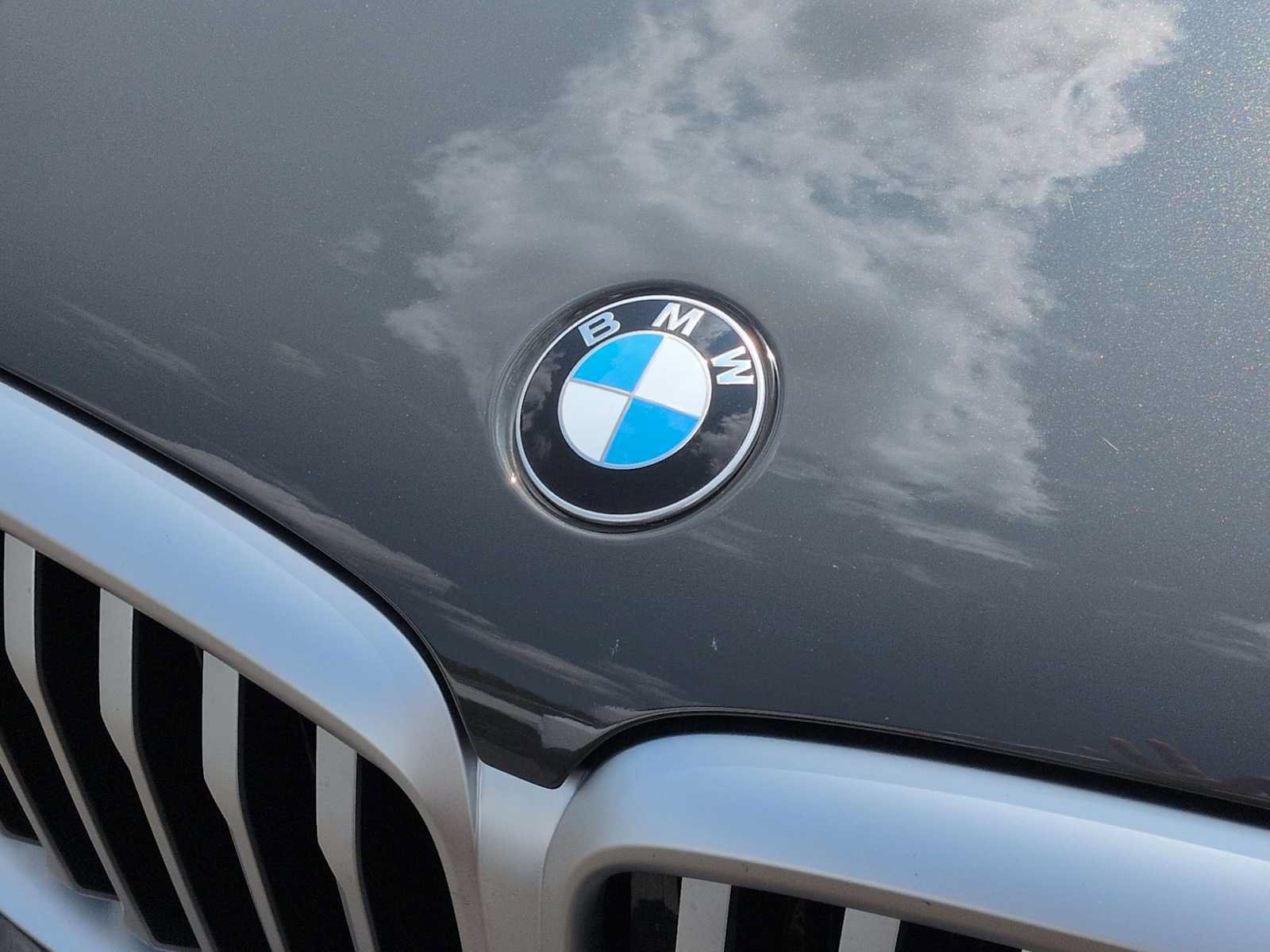 Used 2026 BMW X5 xDrive40i w/ M Sport Package AWD/4WD image 12