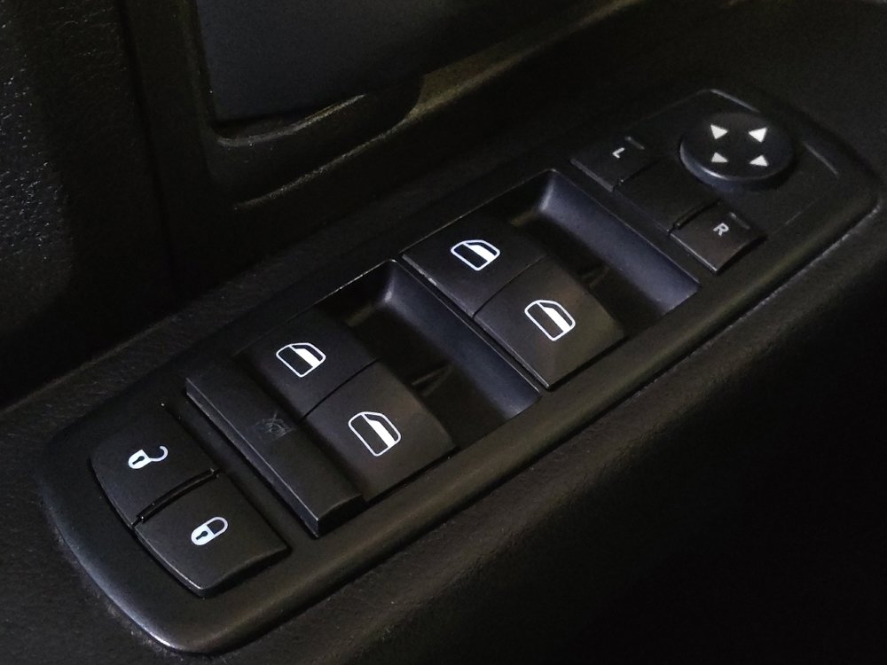 Used 2015 RAM 1500 Express AWD/4WD image 27