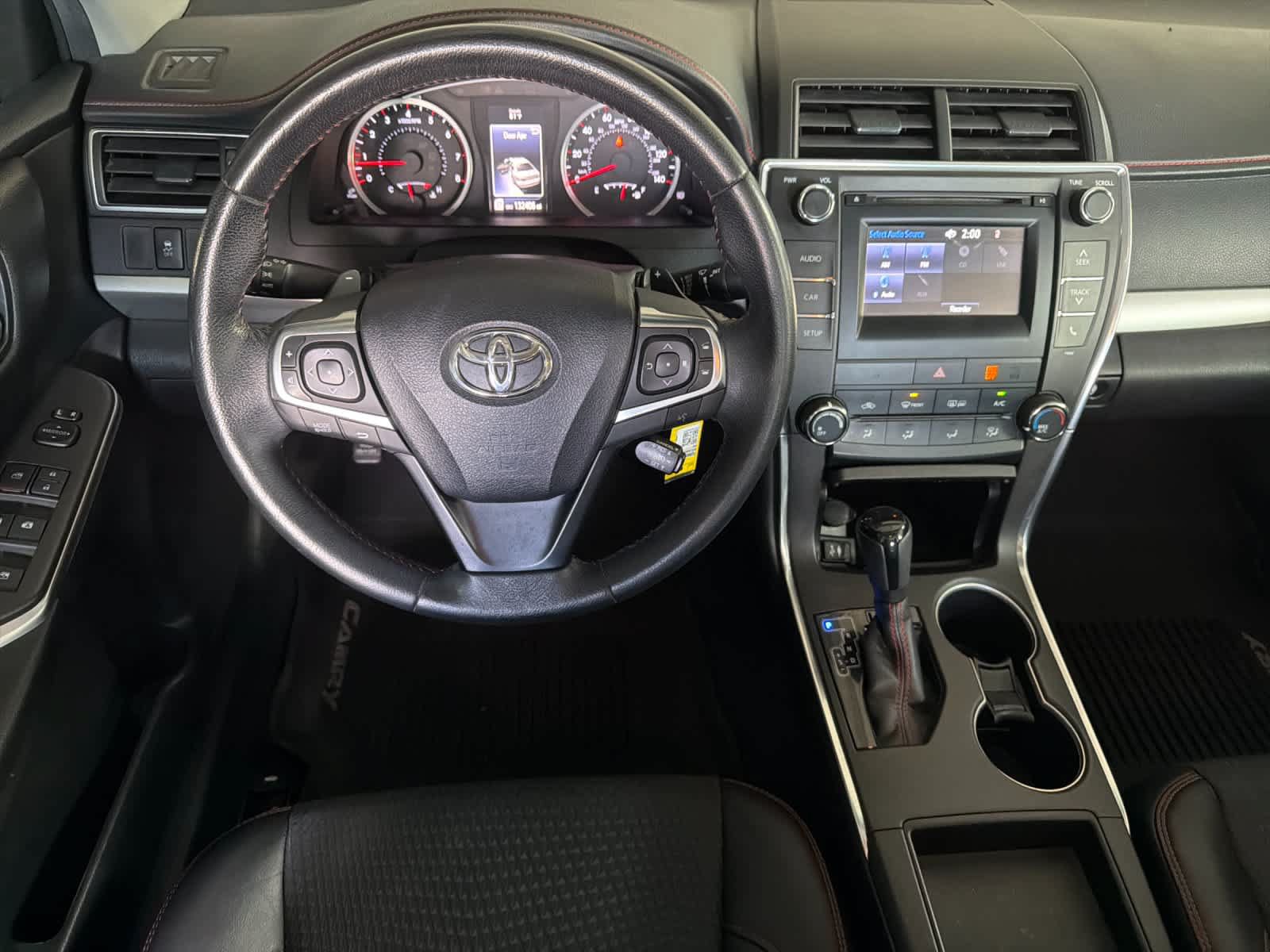Used 2015 Toyota Camry SE FWD image 14