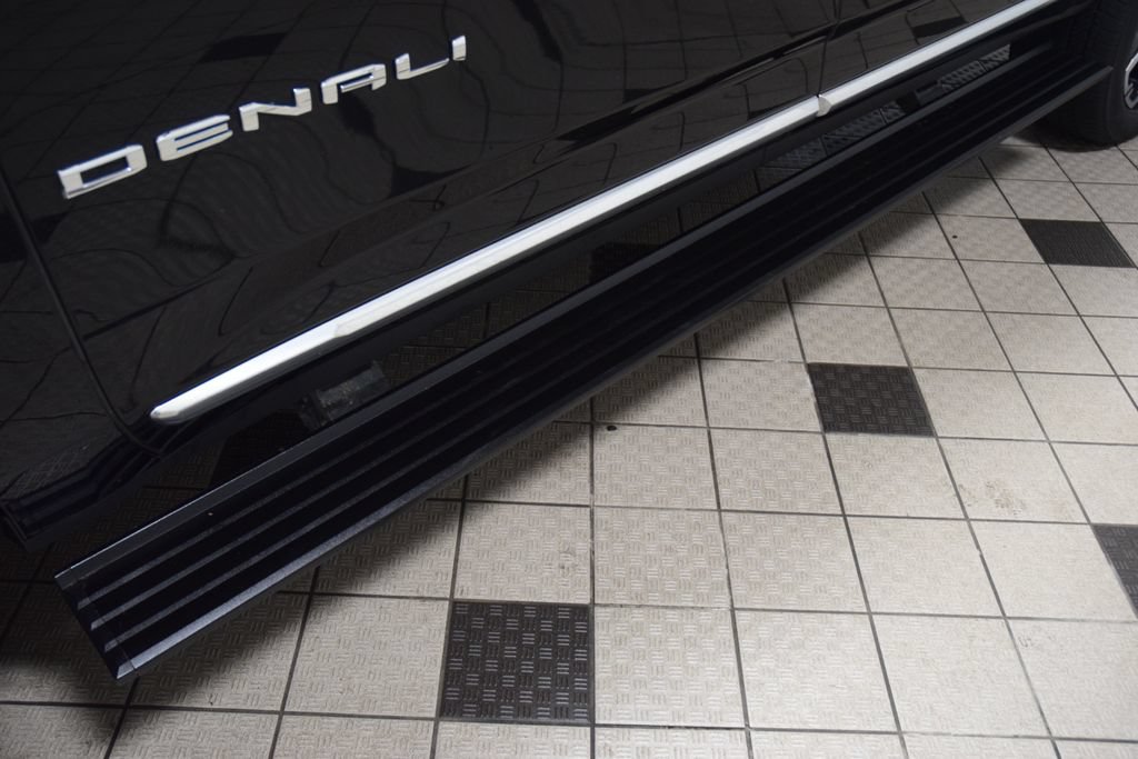 Used 2023 GMC Yukon XL Denali w/ LPO, Floor Liner Package AWD/4WD image 31