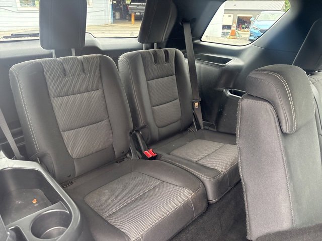 Used 2017 Ford Explorer XLT image 10