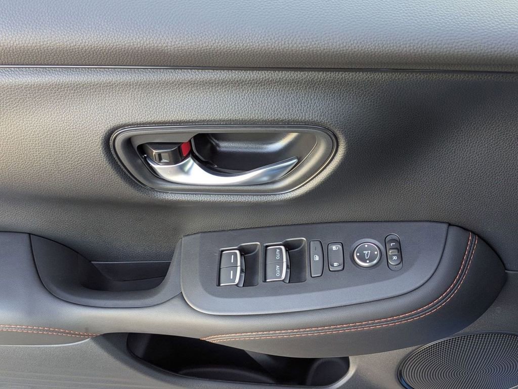 Certified 2026 Honda HR-V Sport image 5