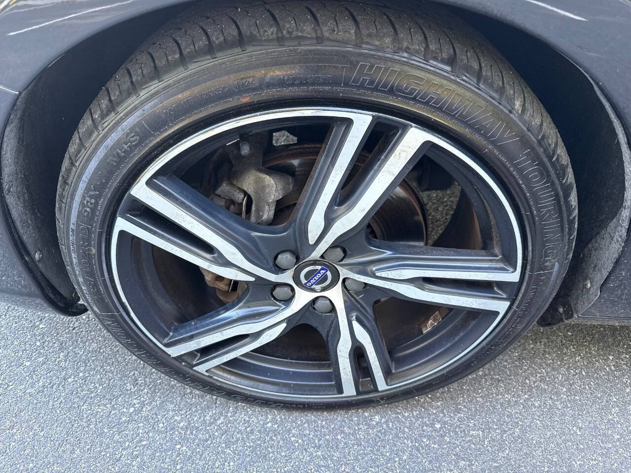 Used 2017 Volvo S60 T6 R-Design Platinum AWD/4WD image 26