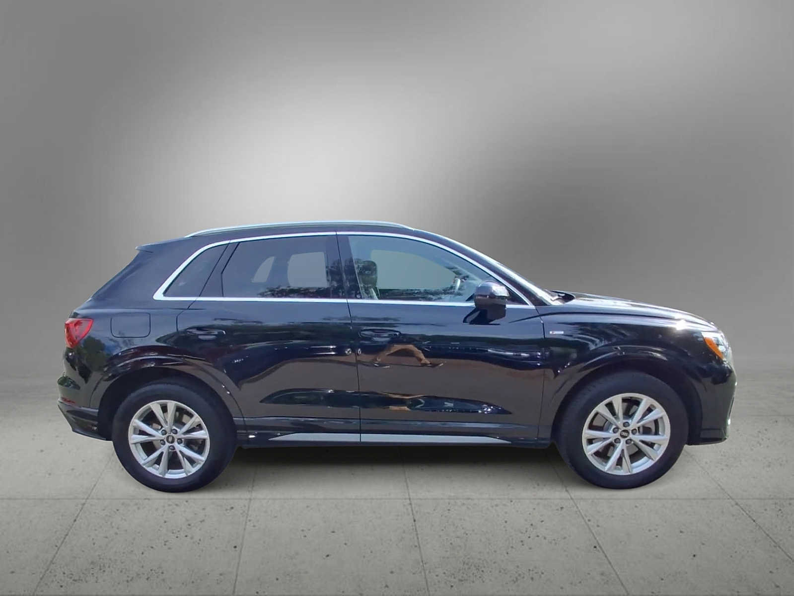Certified 2022 Audi Q3 2.0T Premium AWD/4WD image 9
