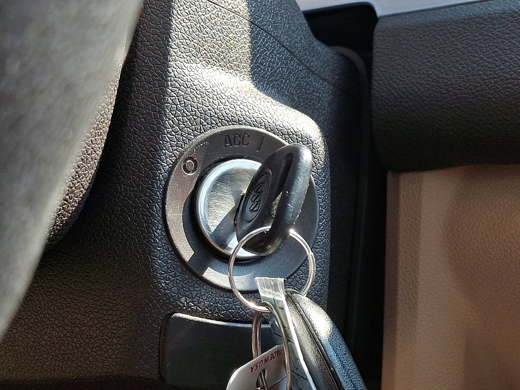 Used 2012 Buick Enclave Leather FWD image 24