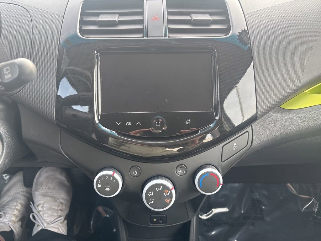 Used 2013 Chevrolet Spark LT image 22