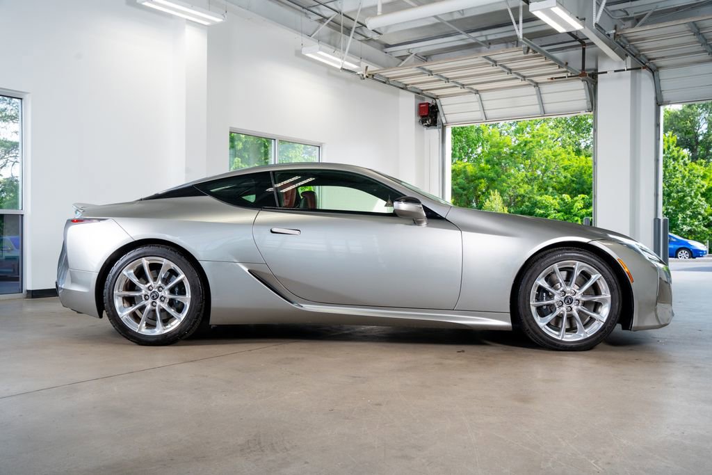 Used 2018 Lexus LC 500 Coupe w/ Touring Package RWD image 9