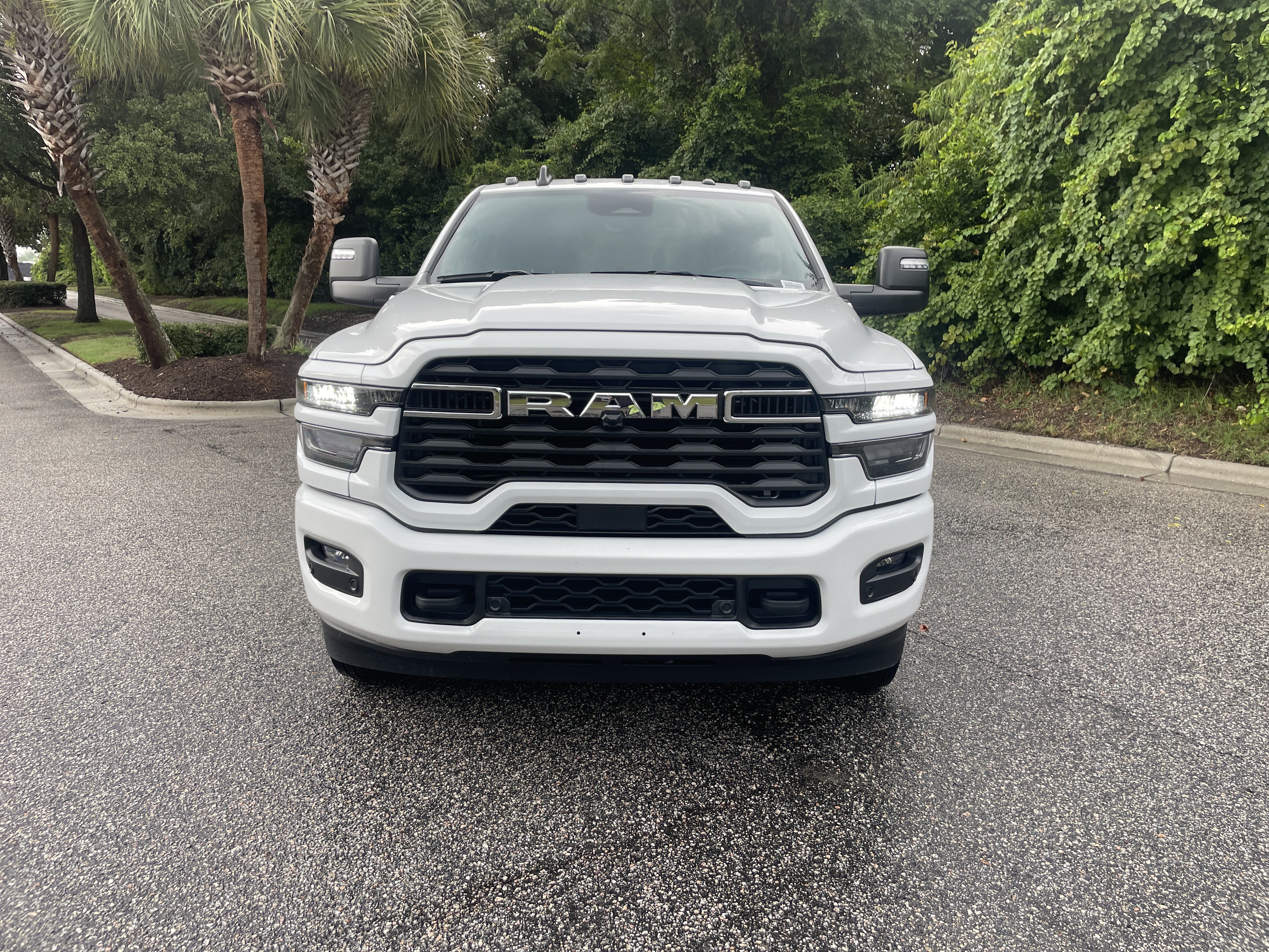 Used 2026 RAM 3500 Big Horn AWD/4WD image 3