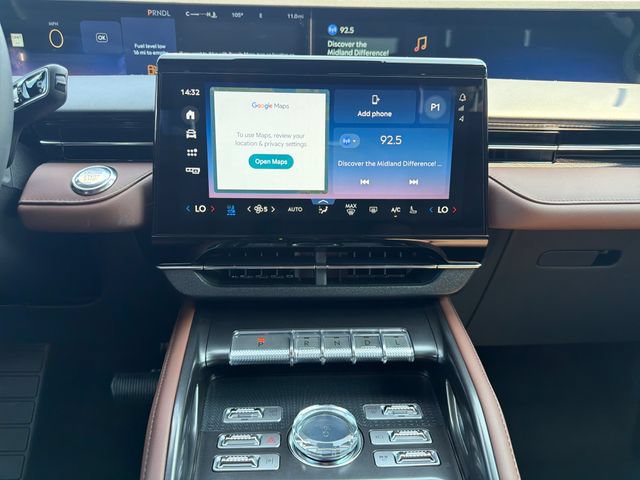 New 2026 Lincoln Nautilus Reserve AWD/4WD image 17