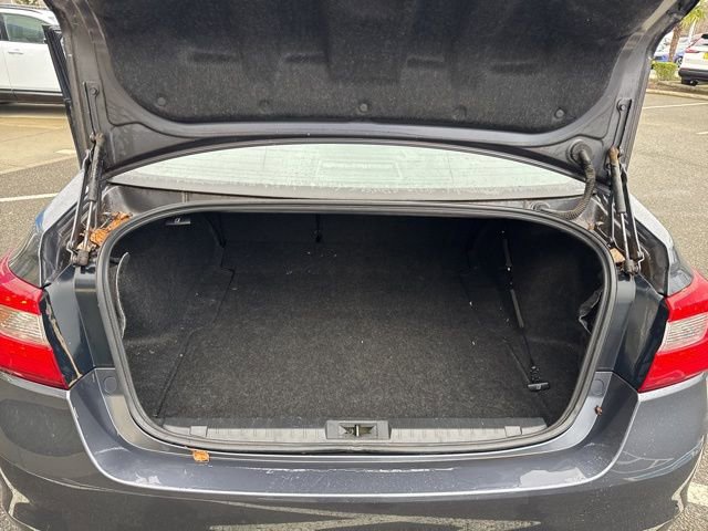 Used 2017 Subaru Legacy 2.5i Premium image 12