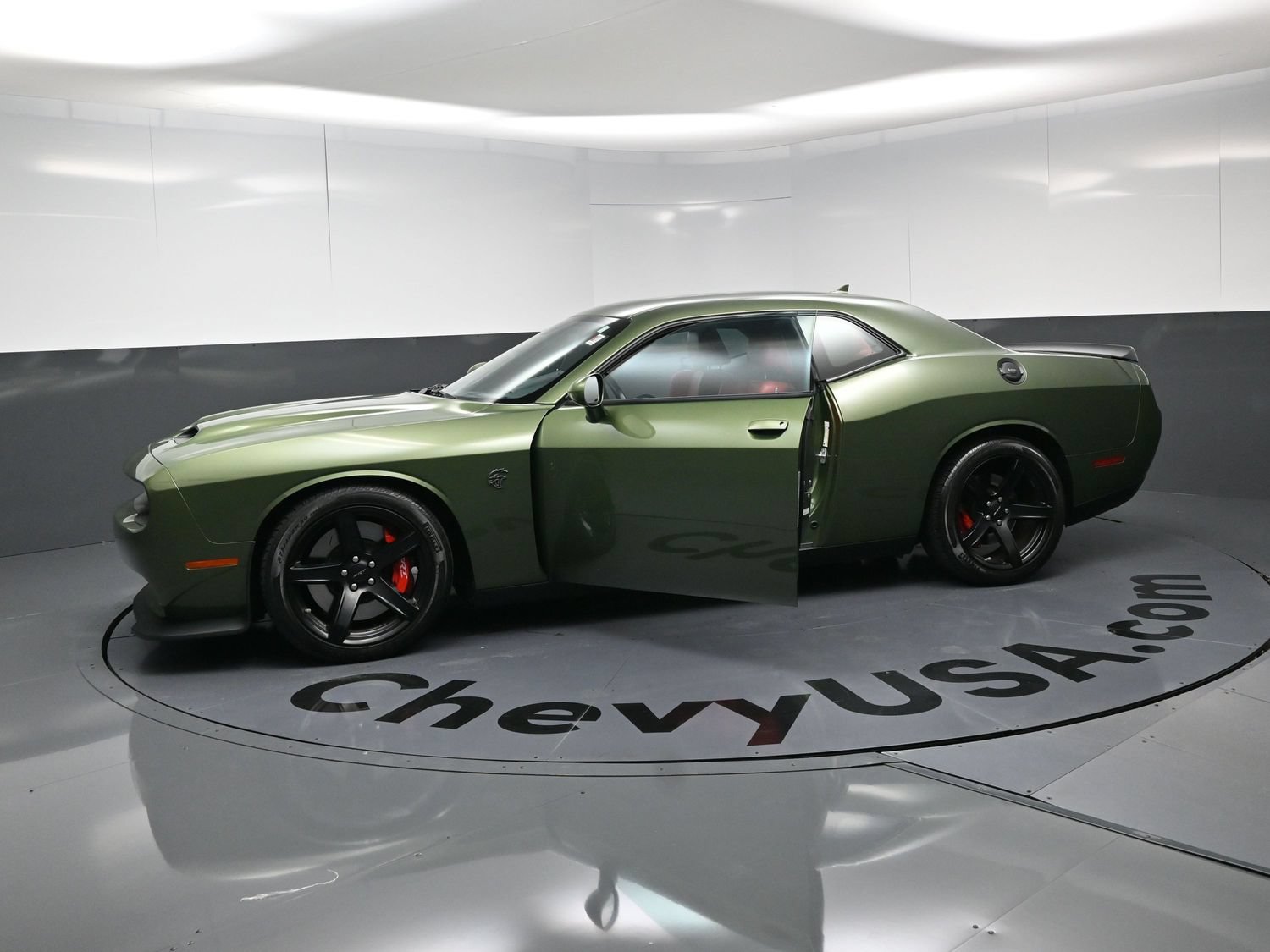 Used 2022 Dodge Challenger SRT Hellcat Redeye RWD image 21