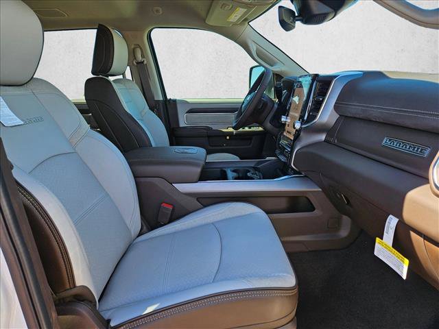 New 2026 RAM 2500 Laramie AWD/4WD image 15