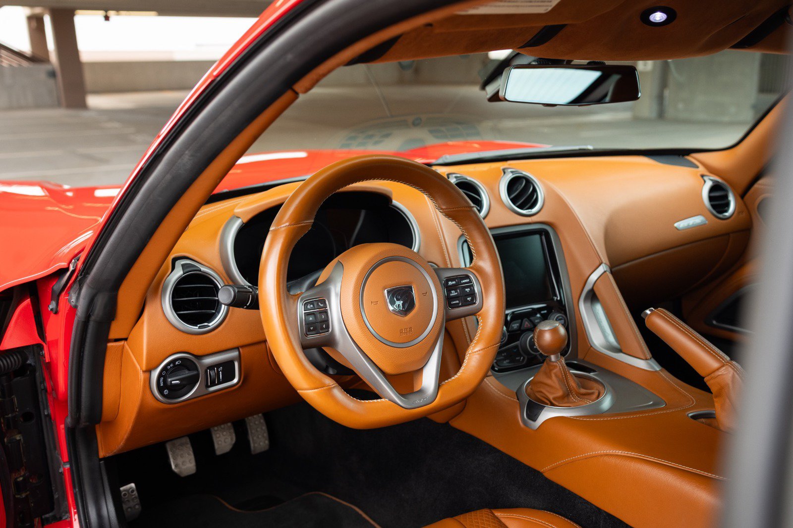 Used 2013 SRT Viper GTS w/ GTS Laguna Interior Pkg RWD image 39