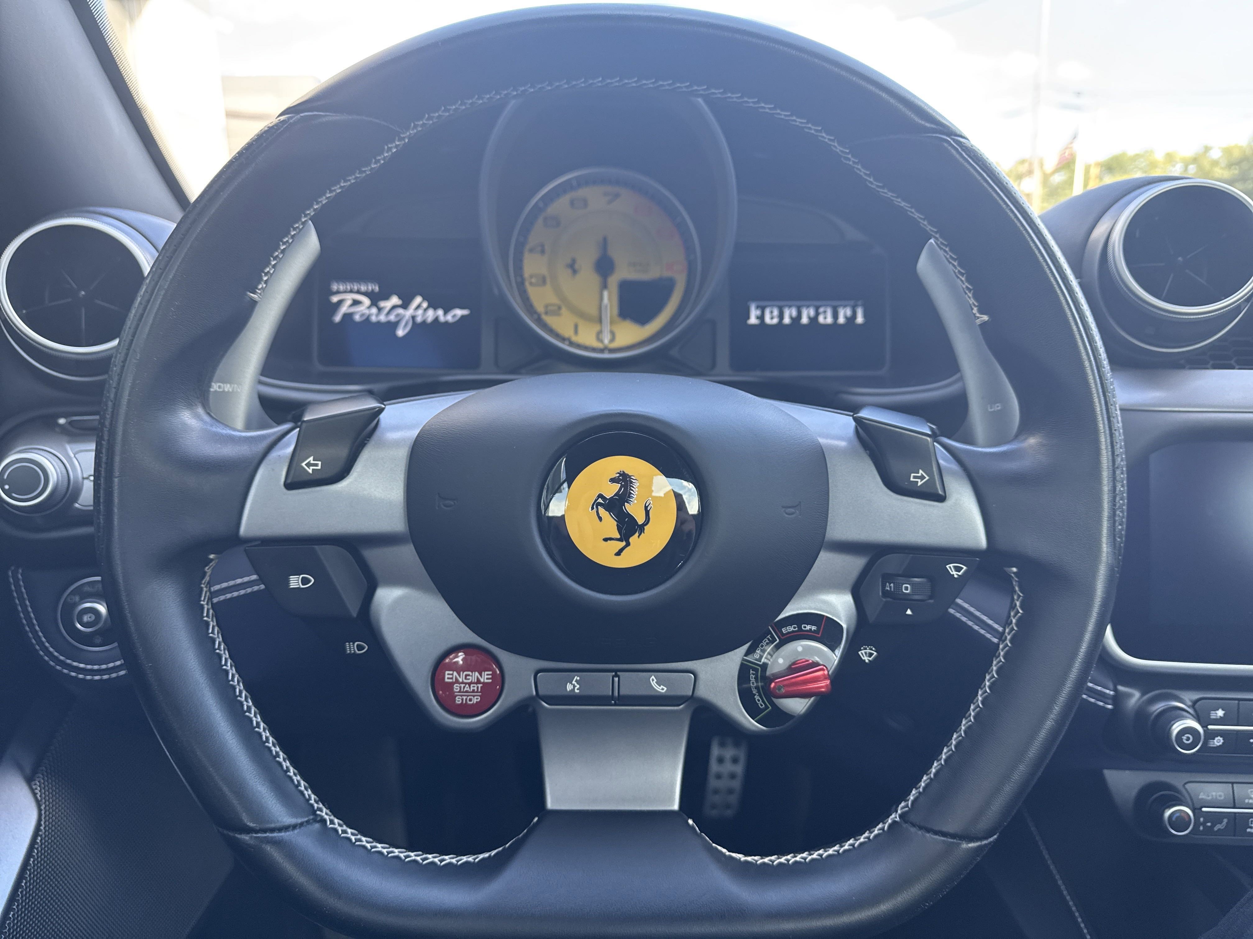Used 2019 Ferrari Portofino image 18