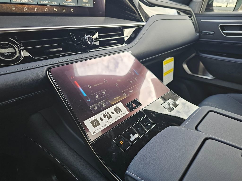 New 2026 INFINITI QX80 4WD image 29