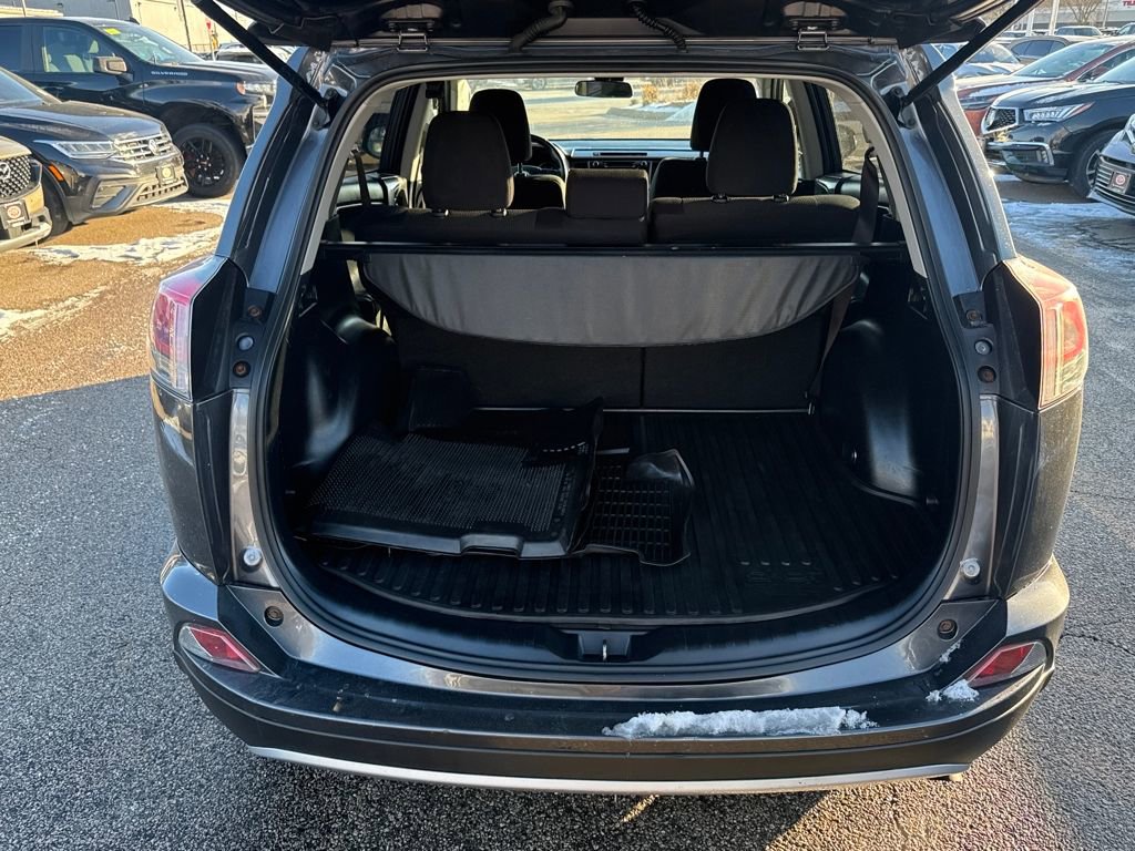 Used 2017 Toyota RAV4 XLE image 5