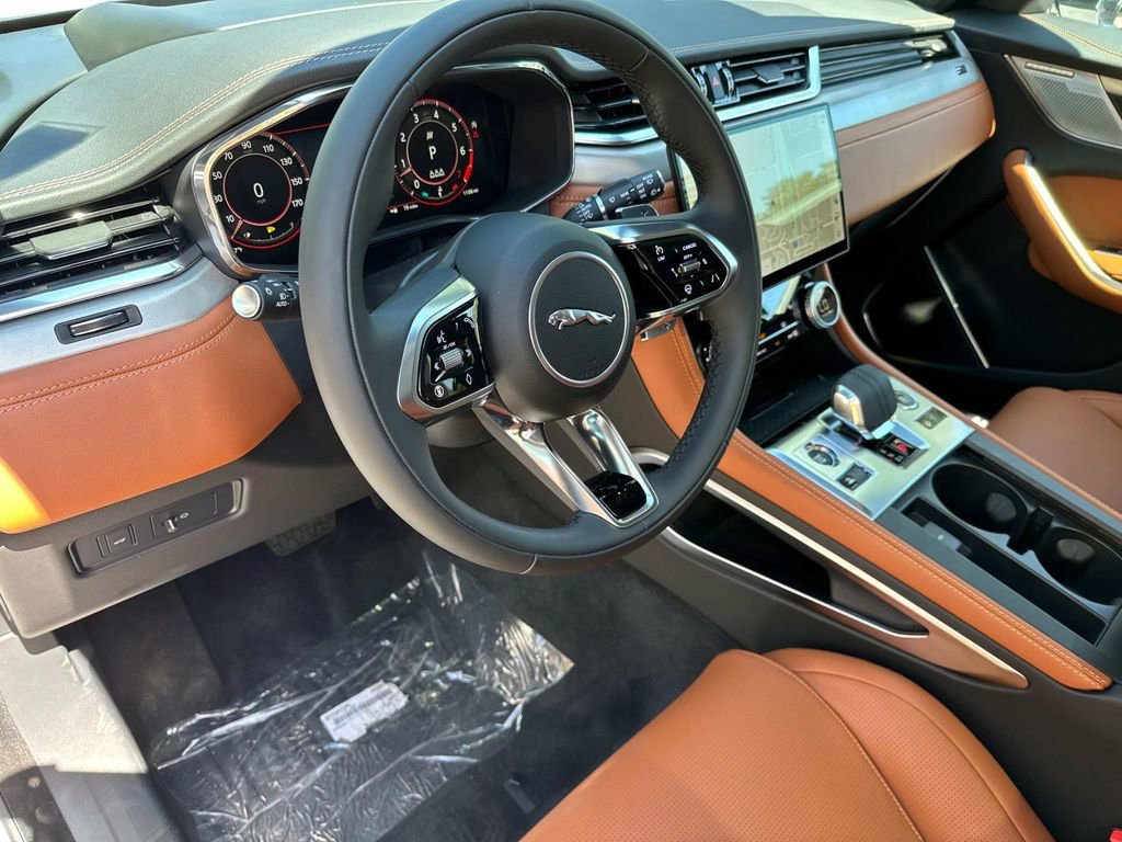 Used 2026 Jaguar F-PACE R-Dynamic S image 16