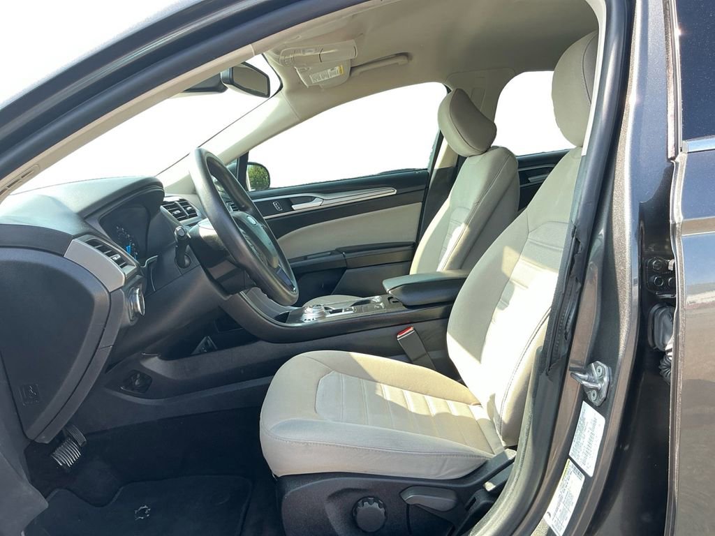 Used 2020 Ford Fusion S FWD image 14
