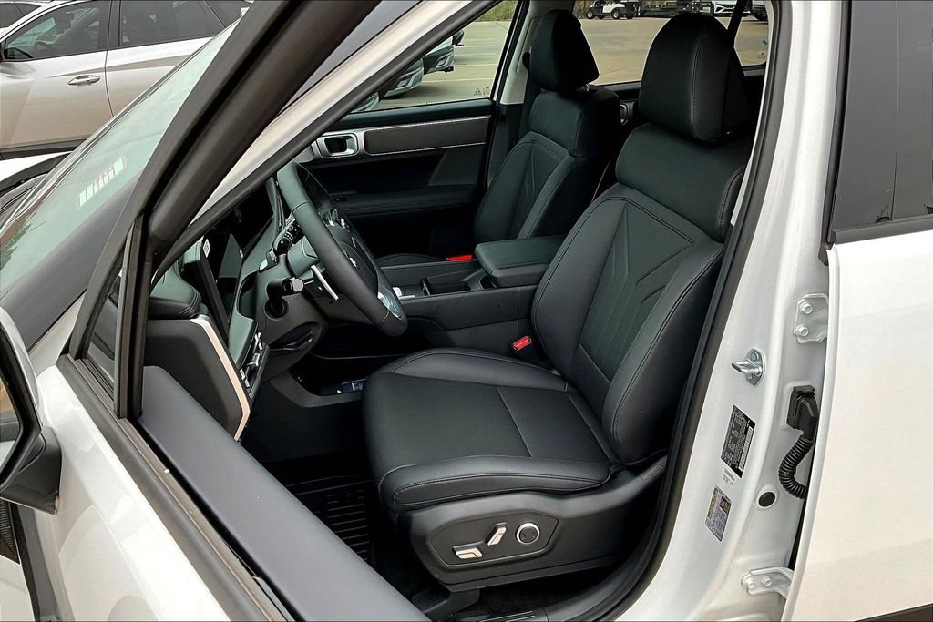 Used 2026 Hyundai Santa Fe SEL FWD image 32