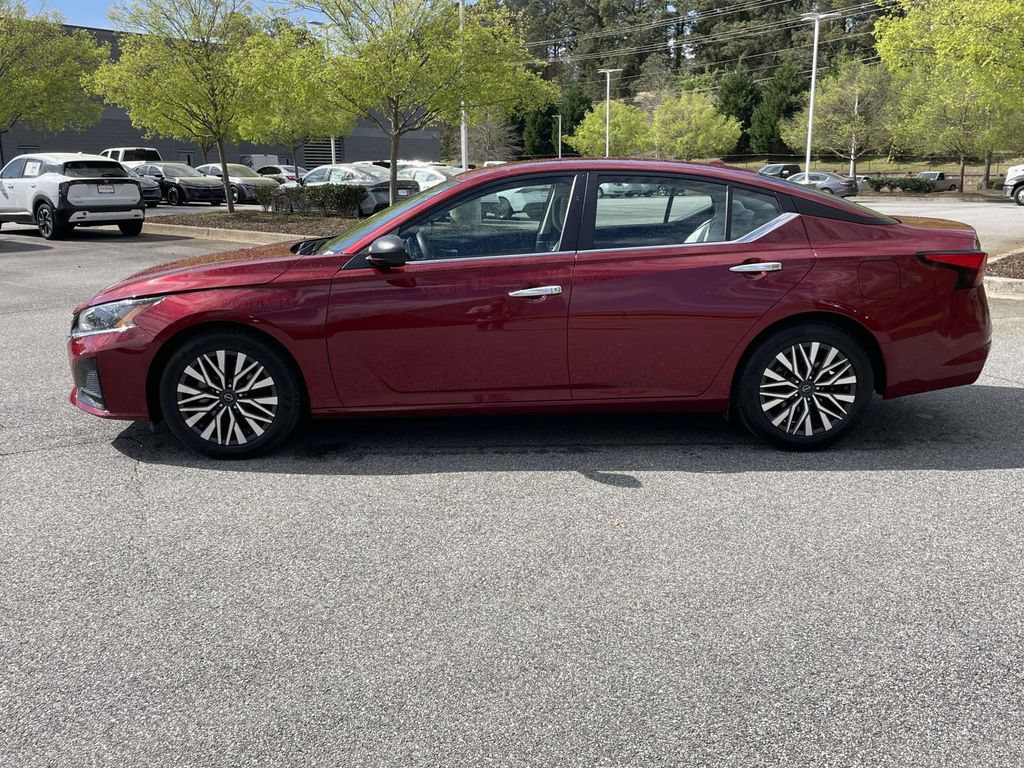 Used 2025 Nissan Altima 2.5 SV FWD video 2