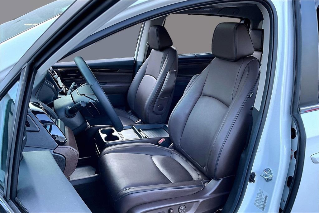 Used 2025 Honda Odyssey Touring image 17