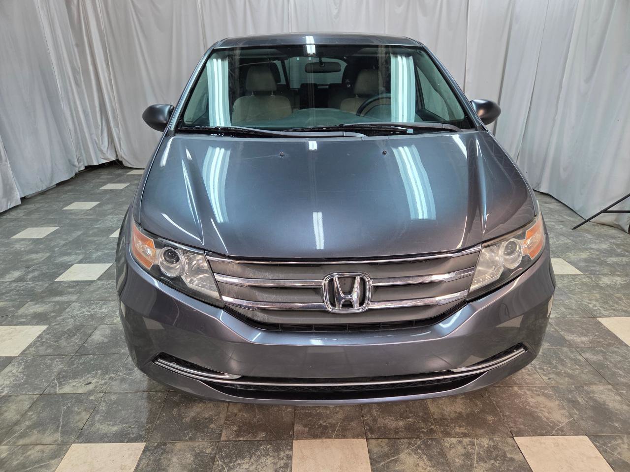 Used 2016 Honda Odyssey LX image 3