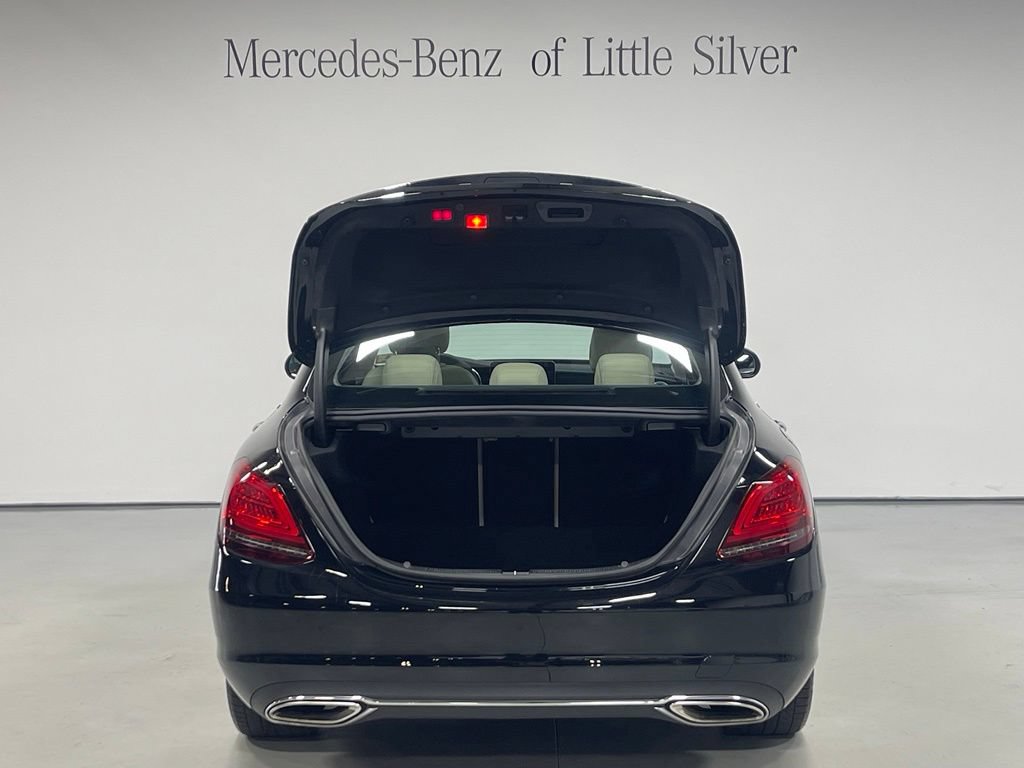 Used 2019 Mercedes-Benz C 300 4MATIC Sedan image 5