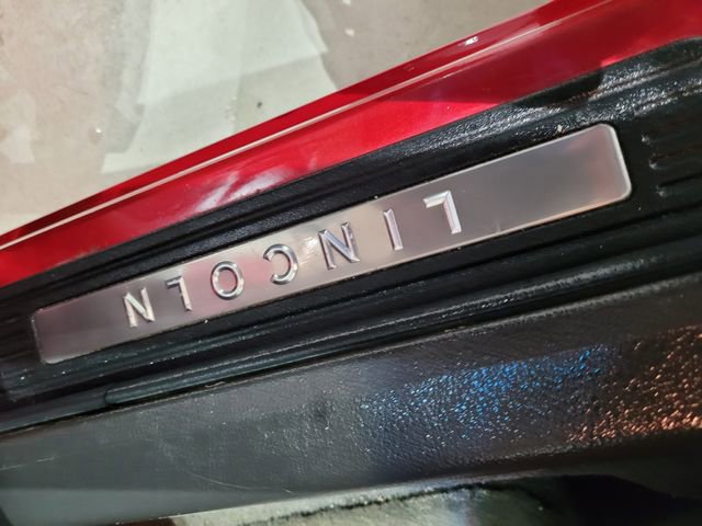 Used 2012 Lincoln MKZ image 54